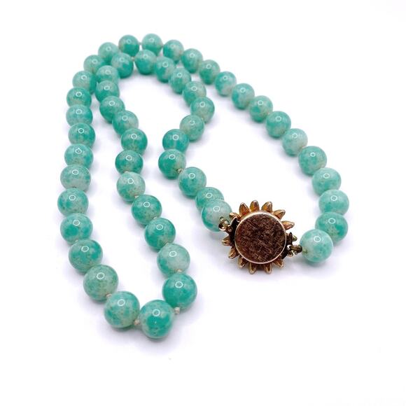 Vintage Green Pekin Glass Beads Chinese Necklace 22” with Flower Clasp - Picture 7 of 8